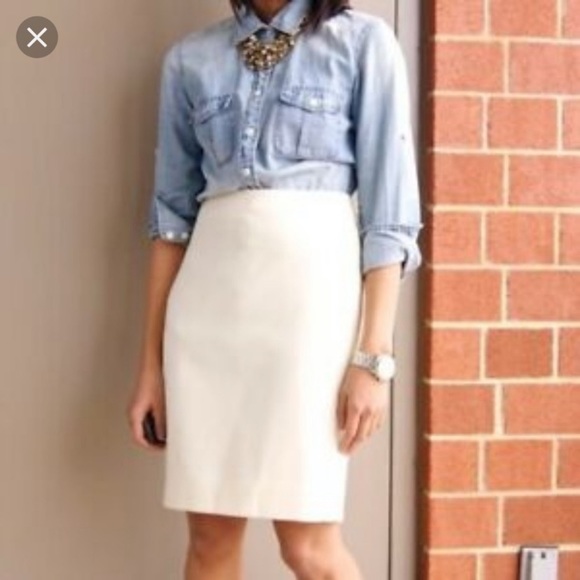 J. Crew Dresses & Skirts - J. Crew Ivory Career No. 2 Pencil Skirt Size 6